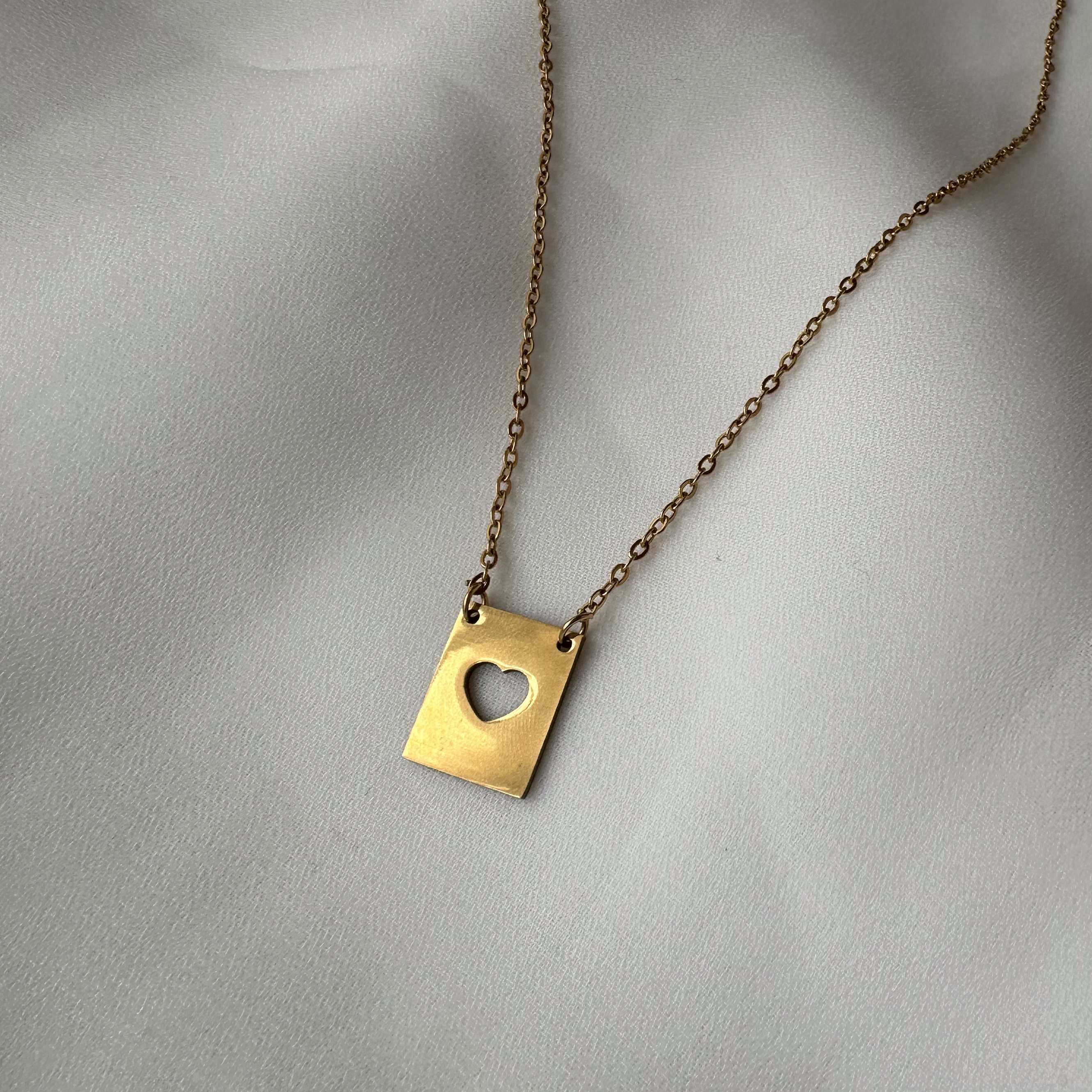 Colar coração chapa